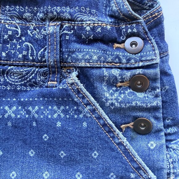 No Boundaries Overalls Womens M Blue Bandana Denim Distressed Shorts - Picture 6 of 13